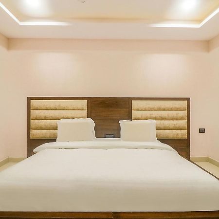 Fabhotel Mid Town Grand بانتشكولا المظهر الخارجي الصورة