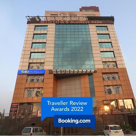 Fabhotel Mid Town Grand بانتشكولا المظهر الخارجي الصورة