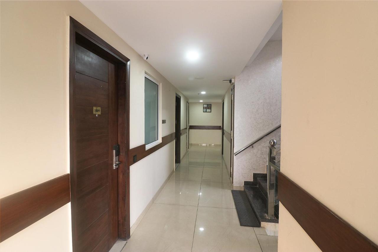 Fabhotel Mid Town Grand بانتشكولا المظهر الخارجي الصورة