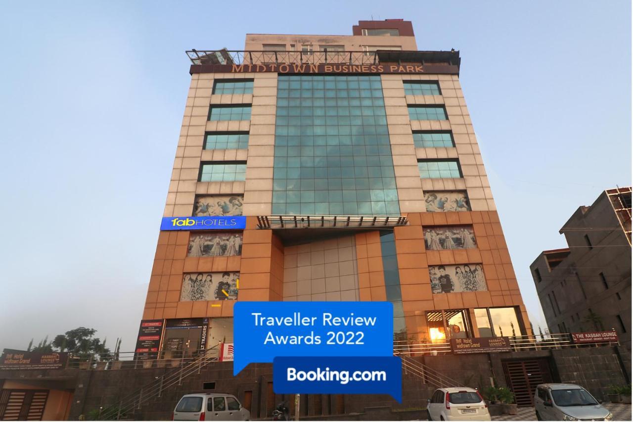 Fabhotel Mid Town Grand بانتشكولا المظهر الخارجي الصورة